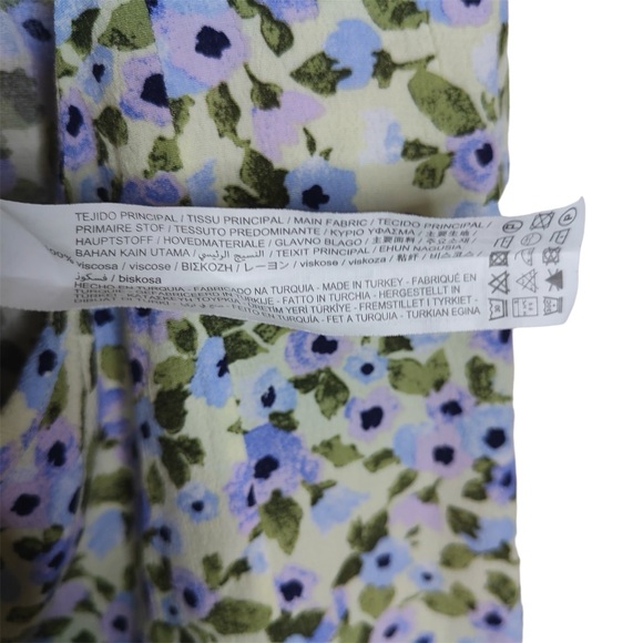 Zara Floral Print Lace Up Back Ruffle Hem Short Puff Sleeve Mini Dress - Picture 10 of 10